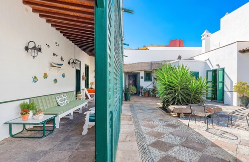Poris de Abona Cottage | Traditional Canary house next to the Beach