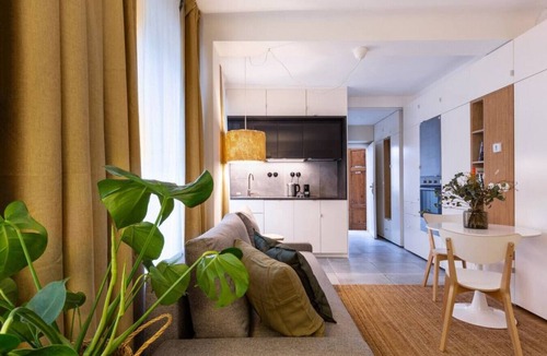 Vrsovice Apartment | TurnKey I Studio by Grebovka Park