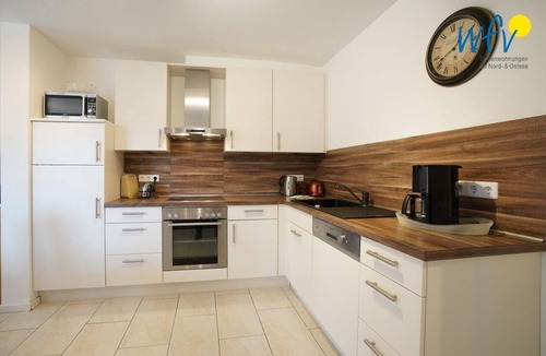 Borkum House | Two separate bedrooms and a terrace with garden!