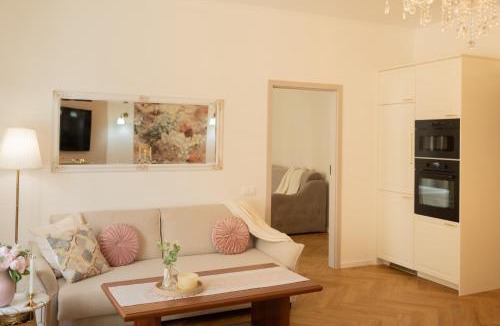 Stare Mesto Apartment | Tynska apartment
