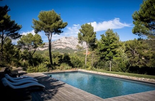 Beaurecueil Villa | Unique and modern villa with breathtaking view on Ste Victoire