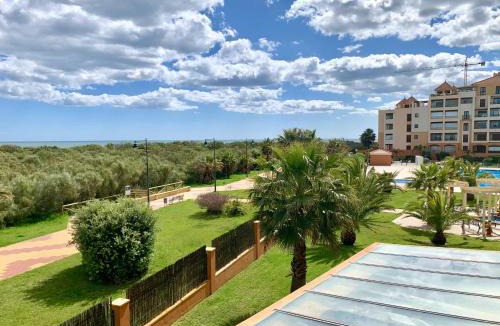Punta del Moral Apartment | Urb Pelícanos Frontal al Mar & By Isla Canela
