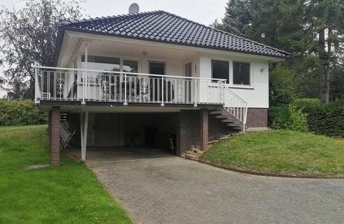 Scharbeutz House | Vacation bungalow with a garden property only 3 minutes away from the beach