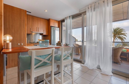 Esquinzo Apartment | Vacation 'Dolce Vita Esquinzo' with Sea View, Shared Pool and Wi-Fi