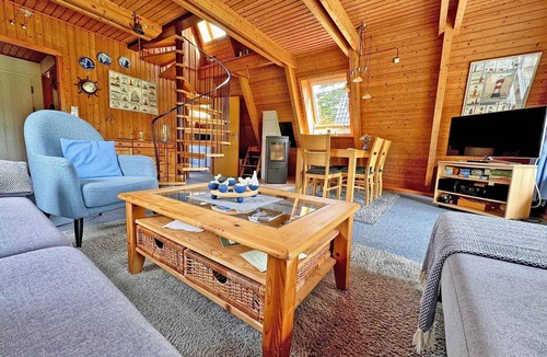 Damp House | Vacation for the whole family - - Parking lot in front of the door - with W-LAN