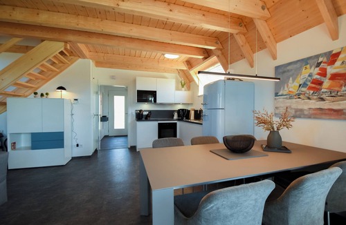 Dorumer Neufeld House | Vacation home Mellumplate 23, idyllic and for a large family.
