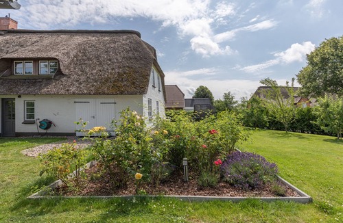 Almdorf House | Vacation home Dörpshus for up to 8 people