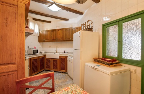 Las Lagunetas Apartment | Vacation 'Main House' with Mountain View, Wi-Fi and Air Conditioning