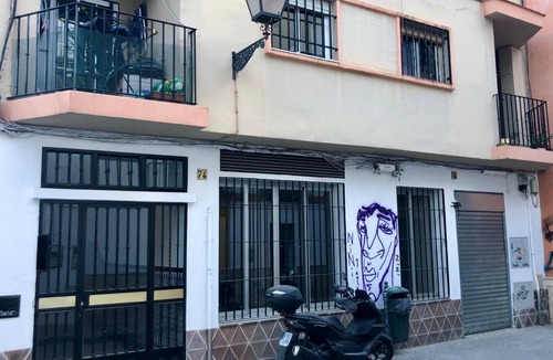 Alameda Apartment | Very nice flat,A/C,Wi-Fi, within the city wall, close to Alameda de Hercules