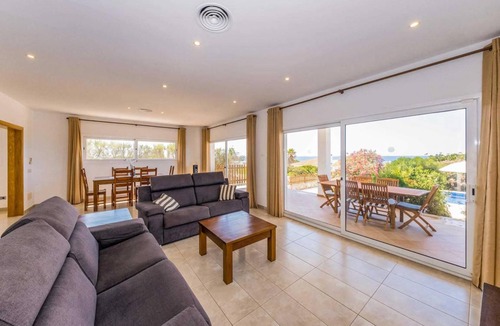 Sant Lluis Villa | Villa ∙ 3 bedrooms ∙ 6 guests