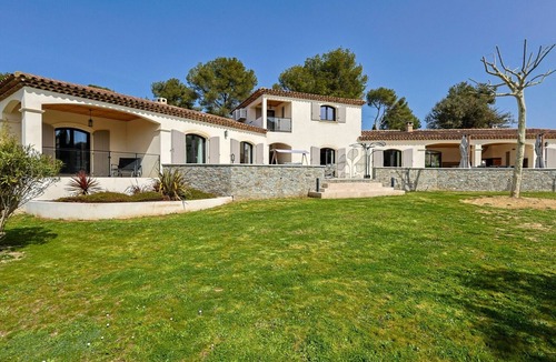 Lambesc Villa | Villa Avanaelle, a perfect family escape in the heart of Provence