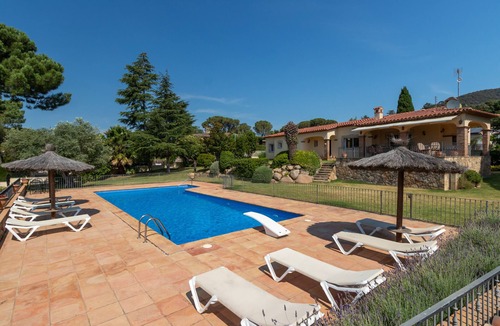 Santa Cristina de Aro Villa | Villa 'Bell Lloc St Cristina Dar' with Mountain View, Private Pool and Wi-Fi