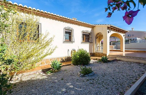 Orba House | Villa Buena Gente by Interhome
