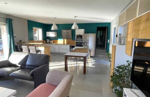 Lambesc House | Villa Cabriere, family home near Aix en Provence and Lubéron