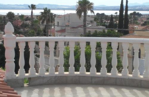 La Siesta Villa | VILLA DOS-LAGOS