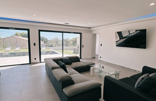 Sernhac Villa | Villa Justbeautiful Piscine et Jacuzzi n.2