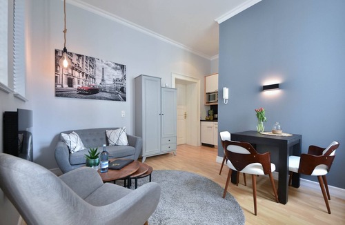 Ahlbeck Apartment | Villa Meeresblick 02 - lovingly redesigned with fireplace