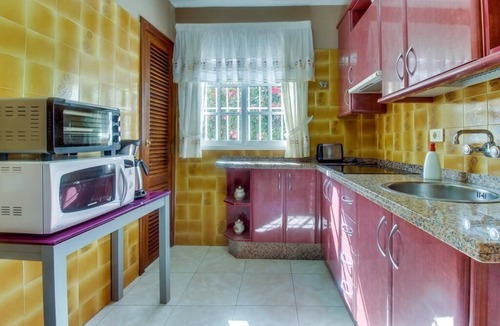Arafo Villa | Villa Morera with Mountain View, Pool, Fast Wi-Fi, Garden & Terrace; Parking Available
