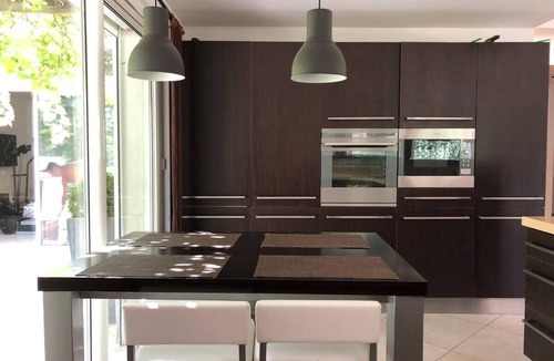 Lambesc Villa | “Villa Oasis: Luxury and Relaxation in Provence