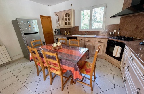 Nimes City Centre Villa | Villa on the heights of Nîmes in full scrubland