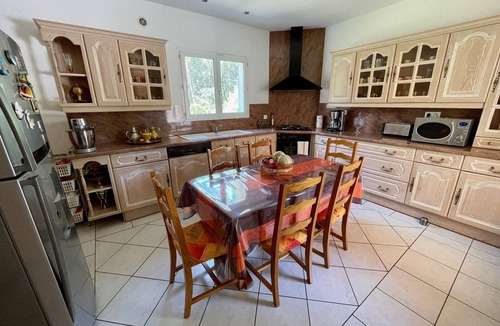 Nimes City Centre Villa | Villa on the heights of Nîmes in full scrubland