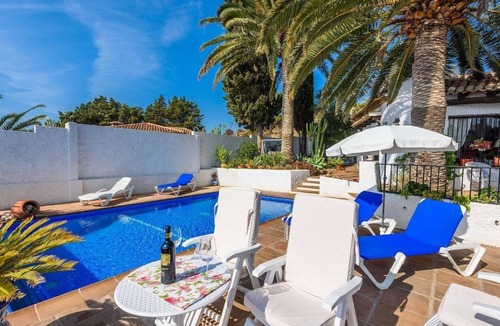 Salobrena Villa | Villa 'Paraíso Azul' with Sea Views, Wi-Fi and Air Conditioning