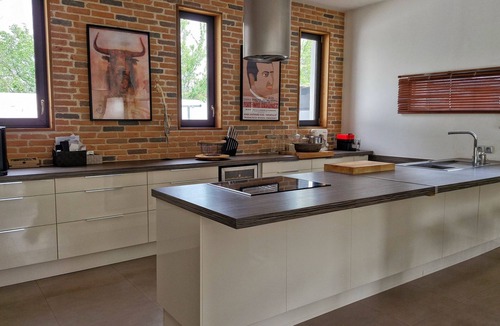 Morieres-les-Avignon House | Villa Spacieuse de Plain Pied Avec Piscine, Pool House, Proche du Golf