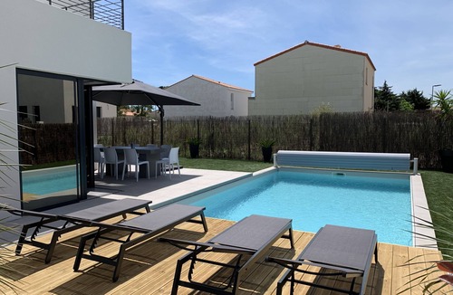 Sainte-Marie-Plage House | Villa Tomeva, new house with heated pool, 400 meters from the beach.
