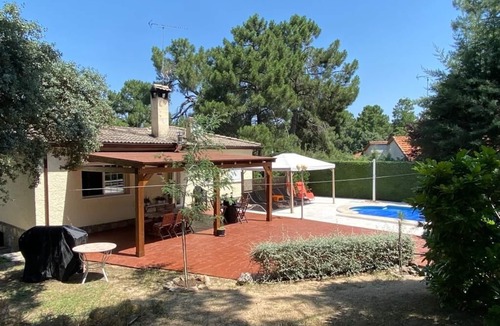 Cadalso de los Vidrios Ski Chalet | Villa with pool 90km from Madrid