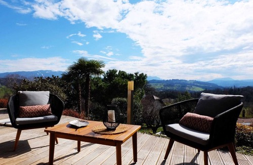 Vaulx Villa | Villa with pool, mountain views, 20 minutes from Lake Annecy