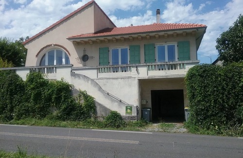 Loucrup Villa | Villa with view on the Pyrenees to rent at the weekend or the week