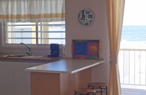 Corralejo Ski Chalet | VILLAS 20 METERS FROM THE SEA OF THE SEA, WITH PRIVATE POOL.