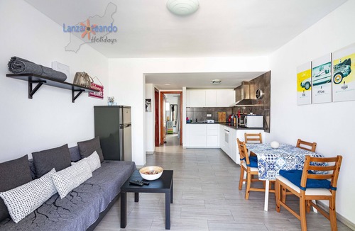 Costa Teguise Apartment | Vivienda Vacacional Golden Sun 2nd floor apt in complex w/pool in Costa Teguise
