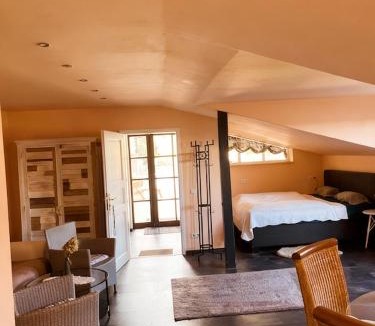 Klingenmuenster Hotel | Weingut Mathis Apartment 2 Sunrise