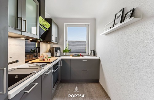 Schleswig Apartment | Wikingeck - terrace, 1st floor, Schlei view, shower, fully automatic coffee machine, parking lot