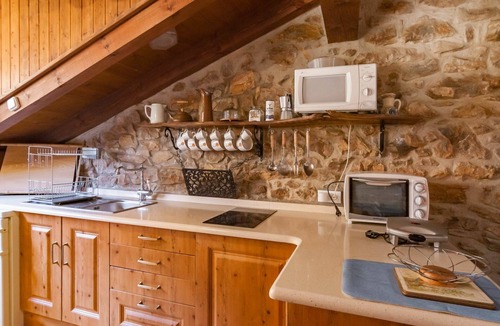 Herrerias Villa | Wonderful private villa for 4 people with TV, patio and parking