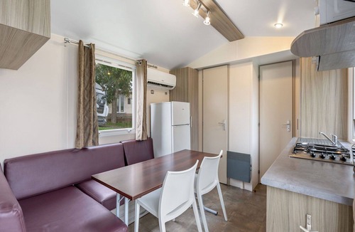 Dolni Chabry House | Wonderful private villa for 4 guests with A/C, pool, WIFI, terrace and pets allowed