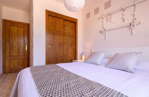 Vergel House | Wonderful villa for 6 people with A/C, WIFI, pool, TV and patio