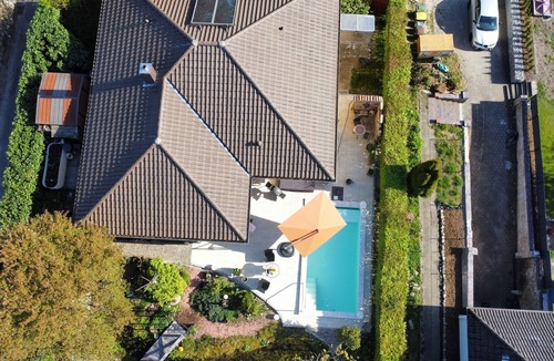 Harrislee House | Wunderschönes Haus mit Sehr Großzügigem Garten und Beheiztem Außen Pool