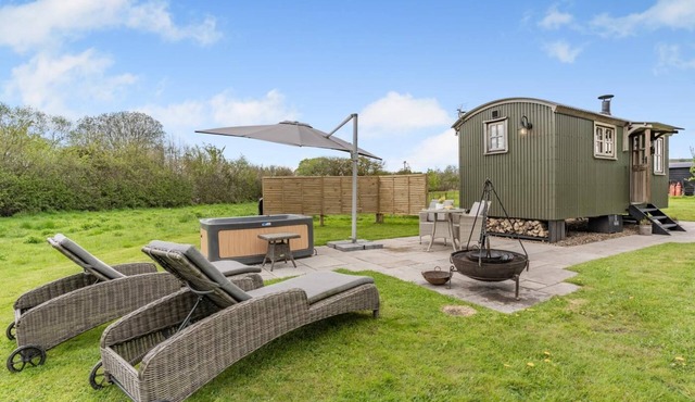1 Bed in Bronllys (oc-t31949)