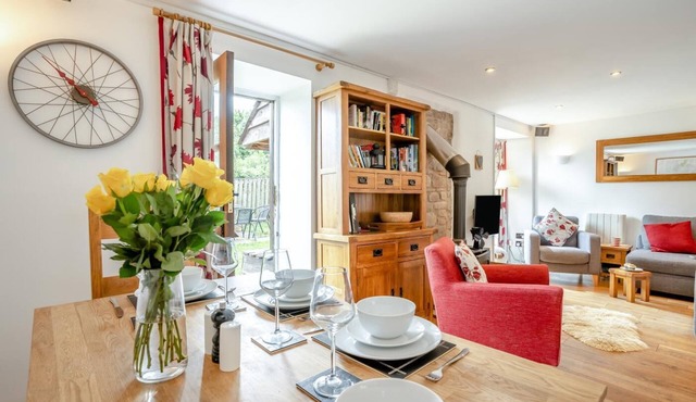 2 Bed in Govilon (oc-u32754)