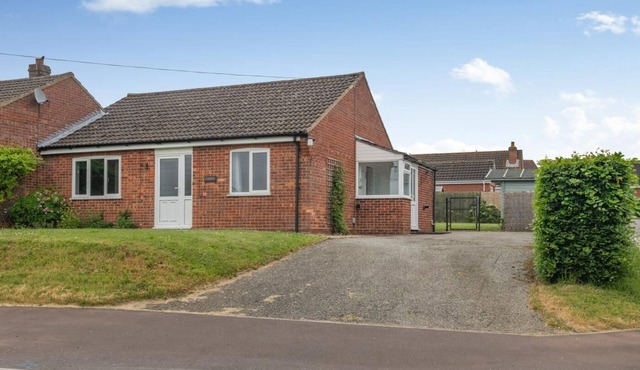 2 Bed in Reedham (oc-2378)