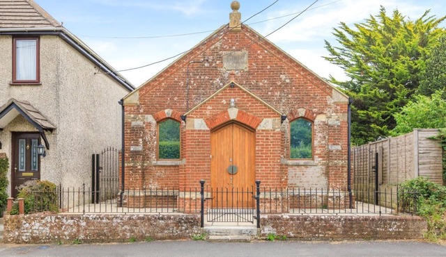2 Bed in Winfrith Newburgh (oc-t32115)