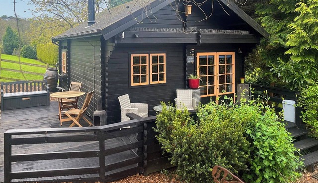2 bedroom accommodation in Faversham
