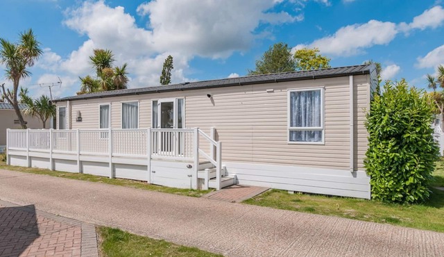 2 bedroom accommodation in Monkton, Nr Ramsgate
