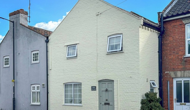 2 bedroom accommodation in Aldeburgh
