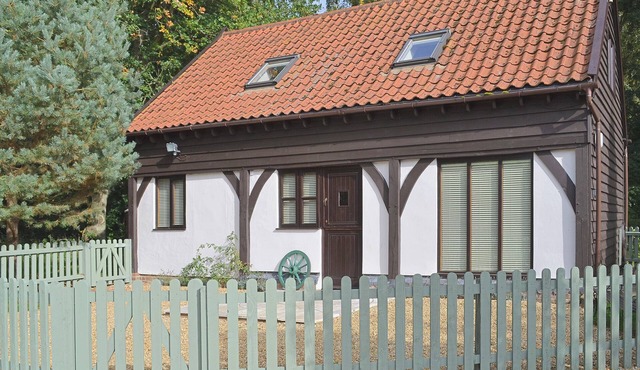 2 bedroom accommodation in Northwold