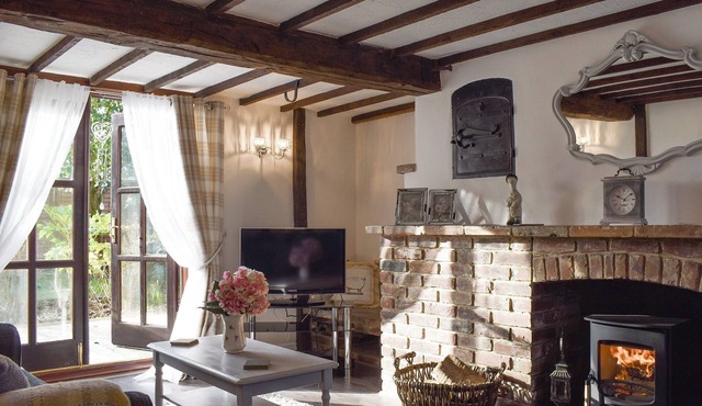 2 bedroom accommodation in Geldeston, near Beccles