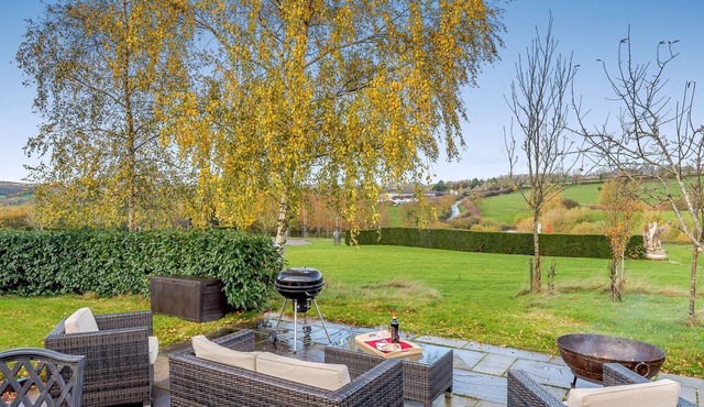 2 bedroom accommodation in Oakham