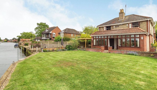 3 bedroom accommodation in Beccles